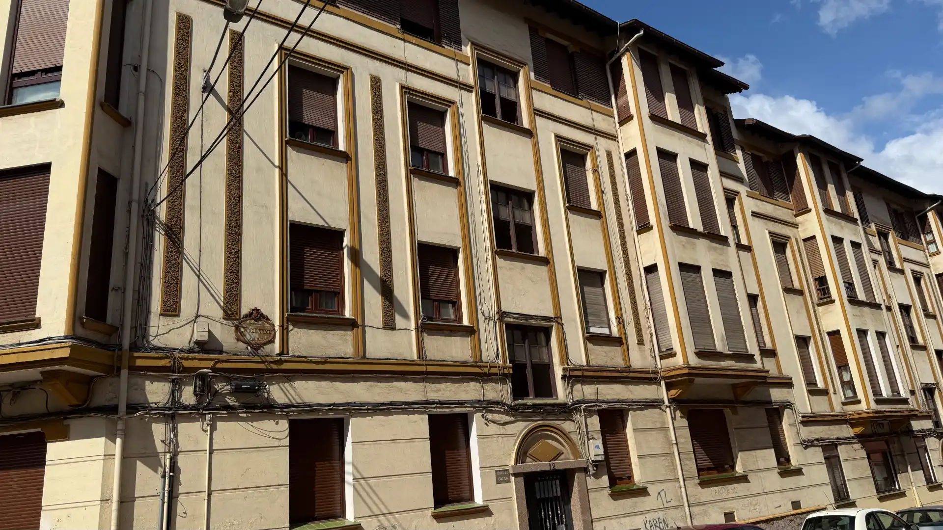 Vista exterior de Pis en venda en Barakaldo  amb Calefacció, Traster i Moblat