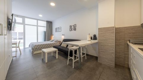 Foto 3 von Wohnung zur Miete in Pedro Castillo Westerling, Santa Catalina - Canteras, Las Palmas de Gran Canaria