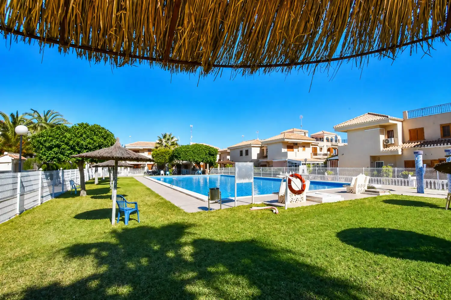 Piscina de Apartament en venda en Orihuela amb Aire condicionat, Calefacció i Terrassa