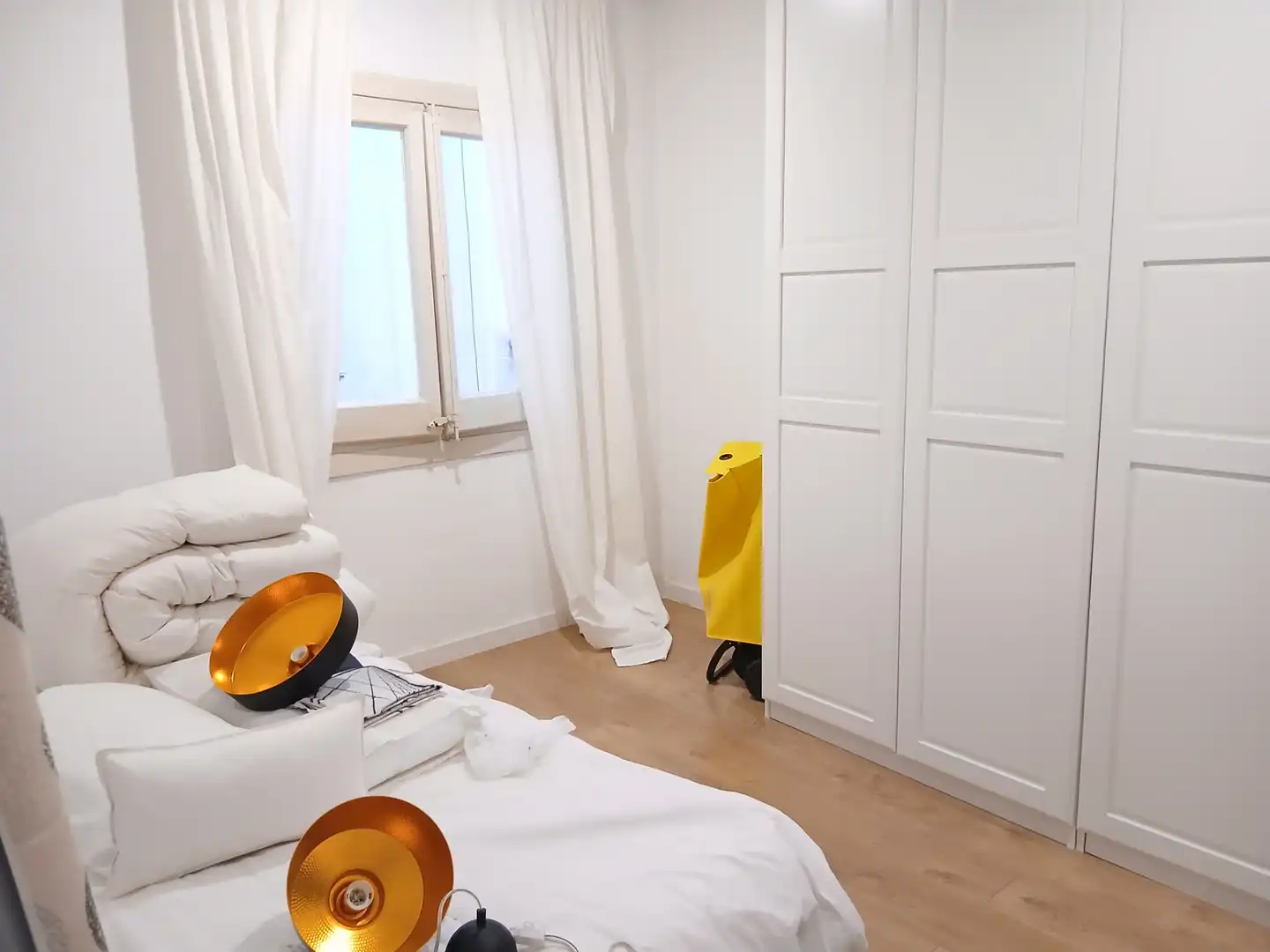 Habitación de Piso en venta en Barcelona con Amueblado