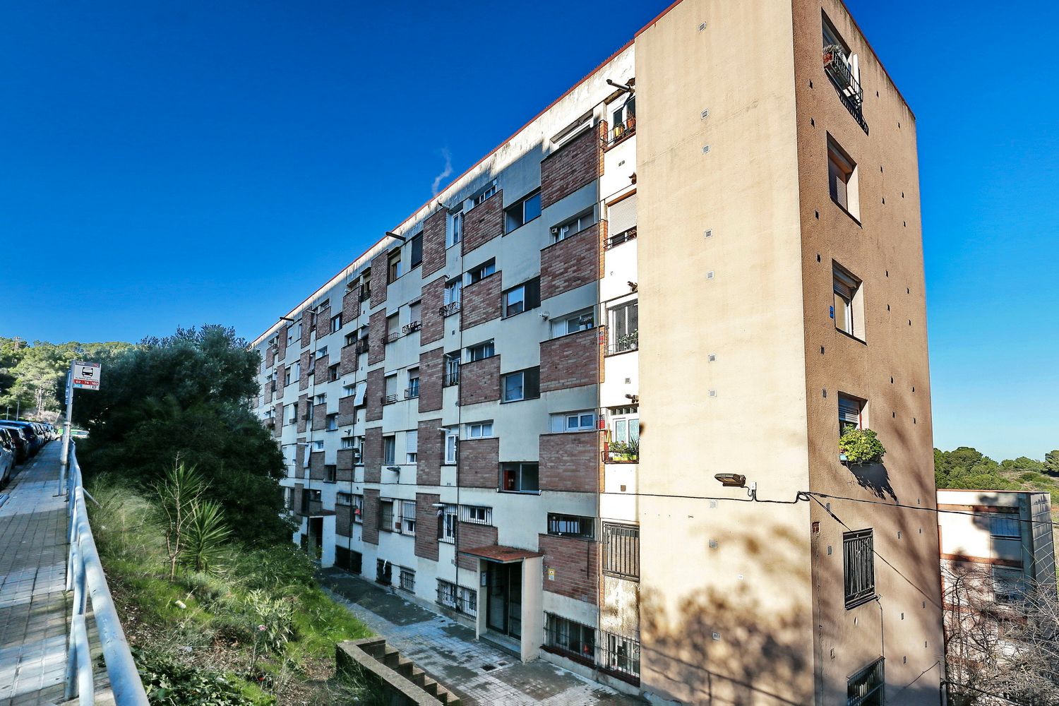 Vista exterior de Pis en venda en  Barcelona Capital amb Forn, Balcó i Alarma