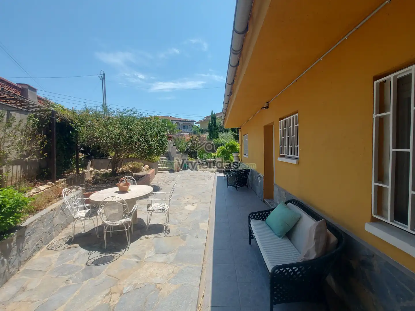 Vista exterior de Casa o xalet en venda en Olivella amb Calefacció, Jardí privat i Parquet