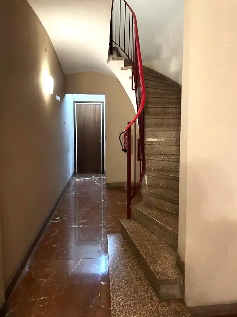 Flat for sale in Barcelona  with Air Conditioner