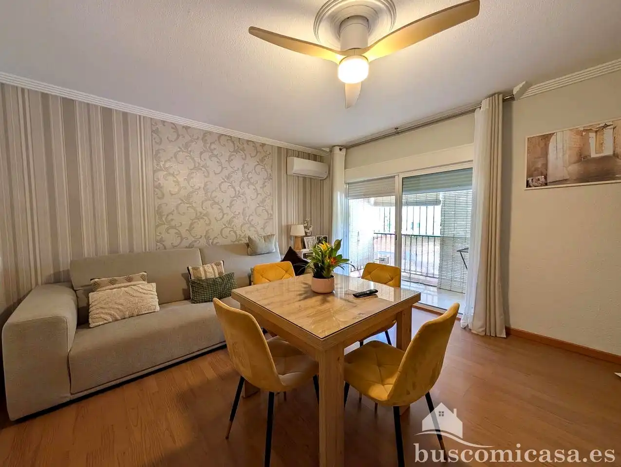 Flat with terrace for sale in Blasco Ibañez