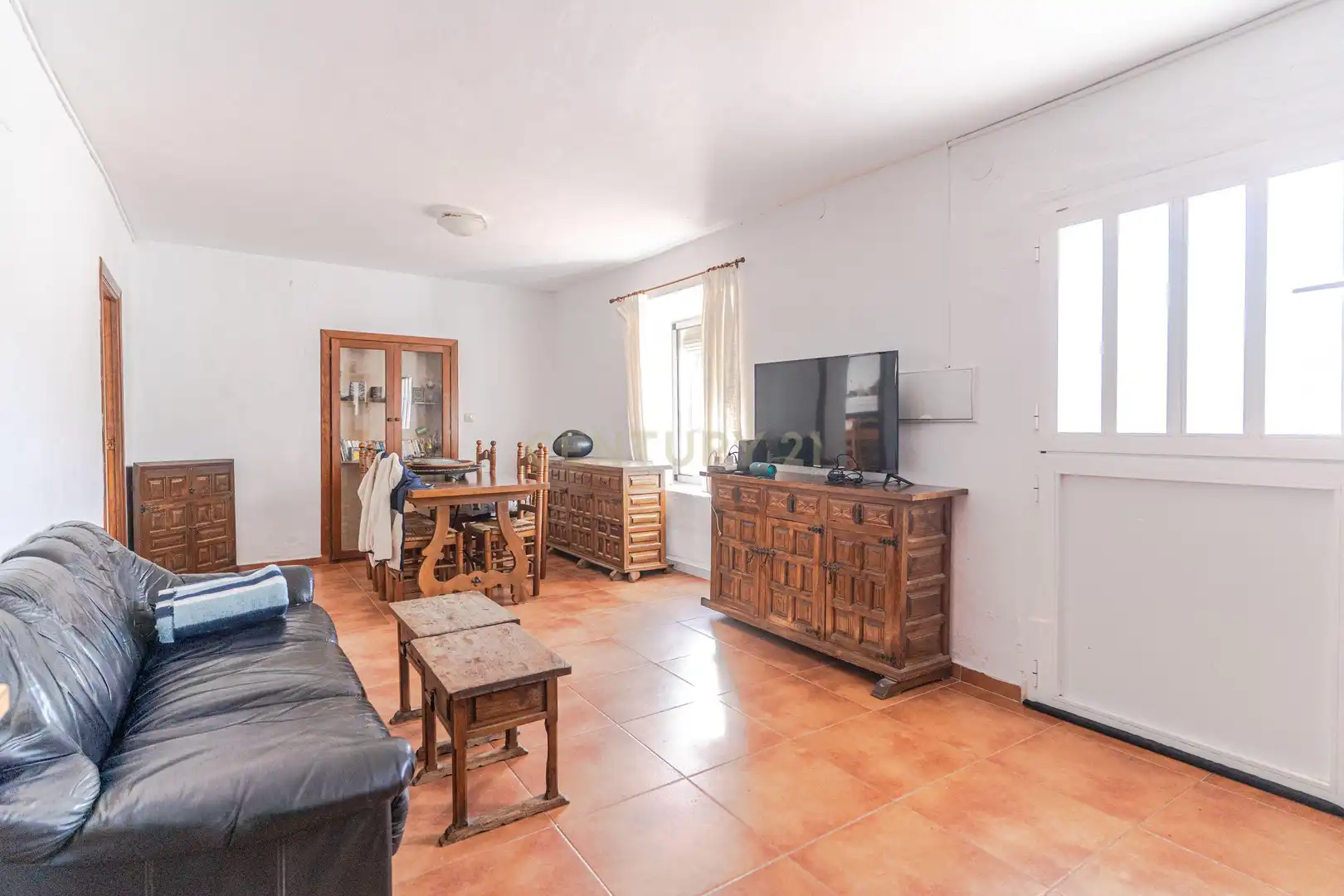 Sala de estar de Casa adosada en venta en Almuñécar con Piscina