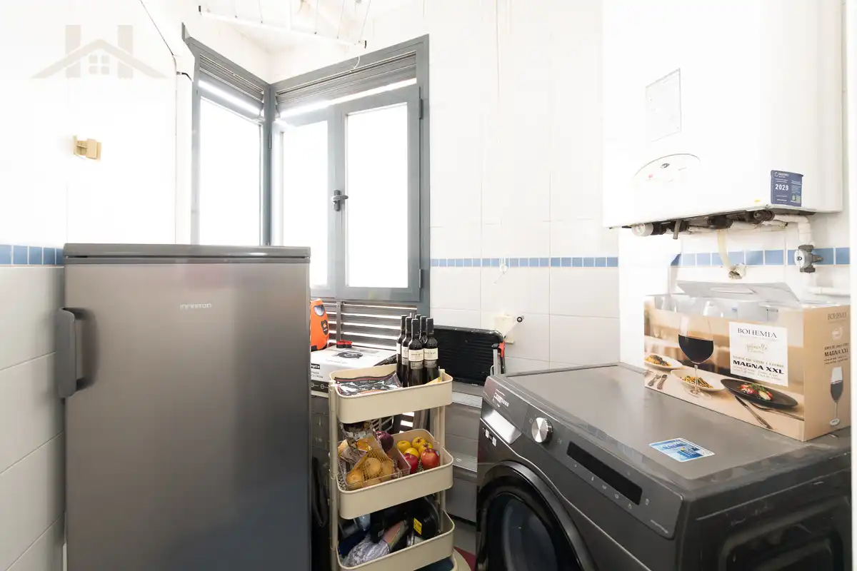 Kitchen of Flat for sale in Torrejón de Ardoz  with Air Conditioner, Heating and Storage room
