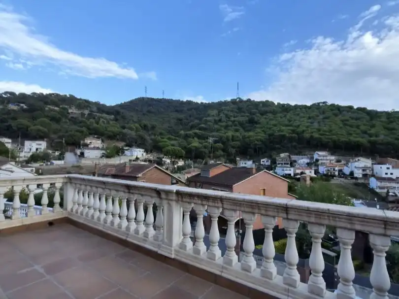 Detached house with garden for sale in Carrer Segrià 25, imagen 25