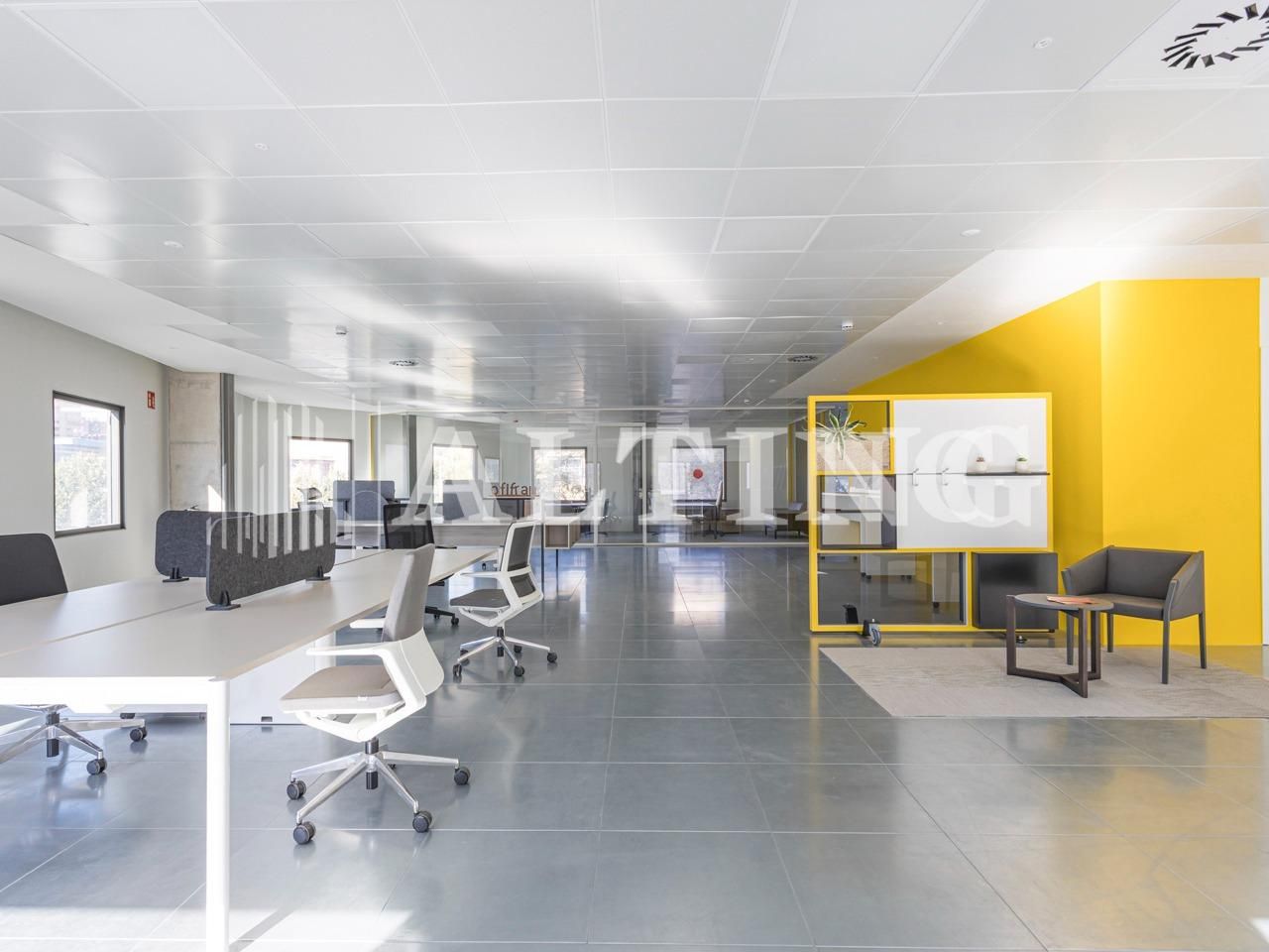 Oficina de lloguer en  Barcelona Capital amb Aire condicionat i Terrassa