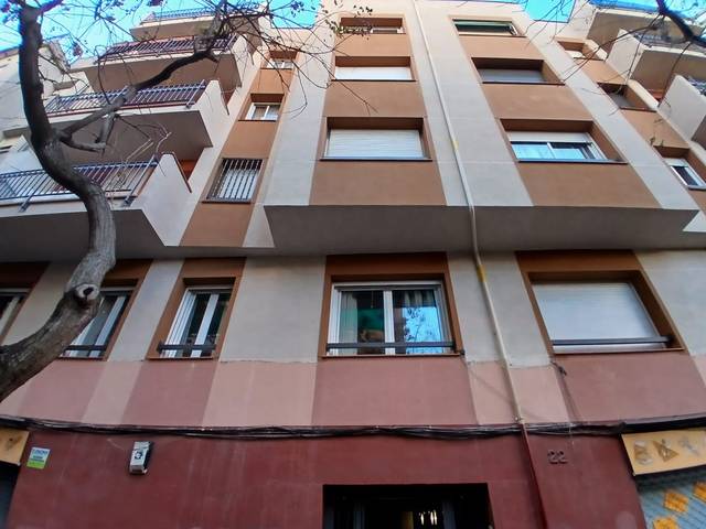 Piso en Venta en C/ Altamira  en Centre - Cordelles