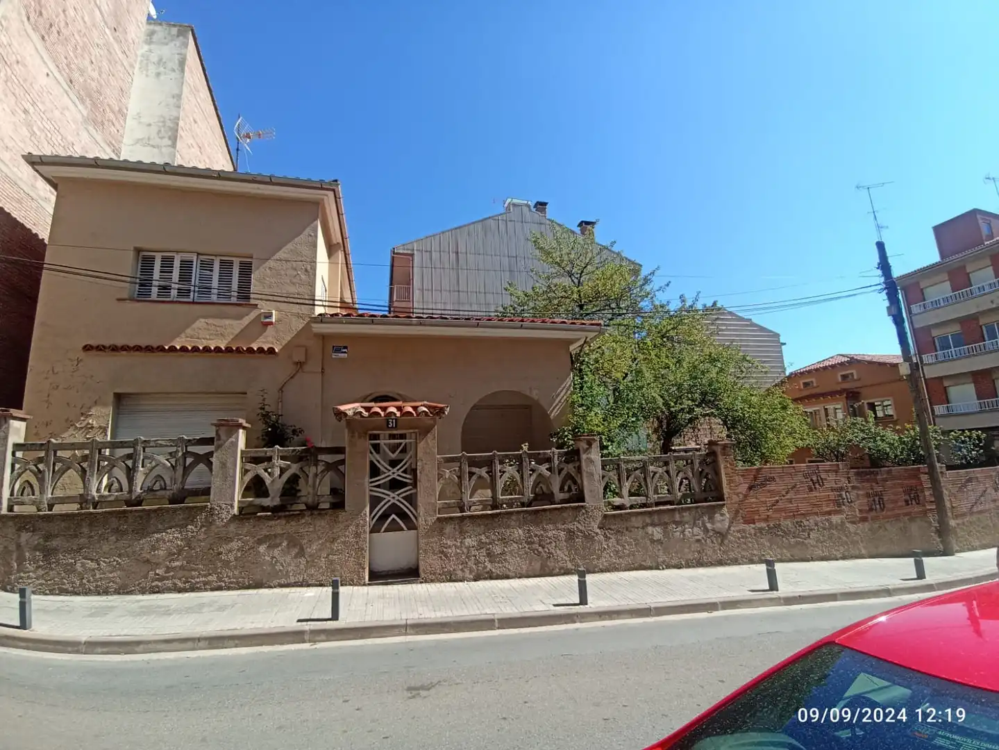 Exterior view of Houses for sale in Berga  with Private garden