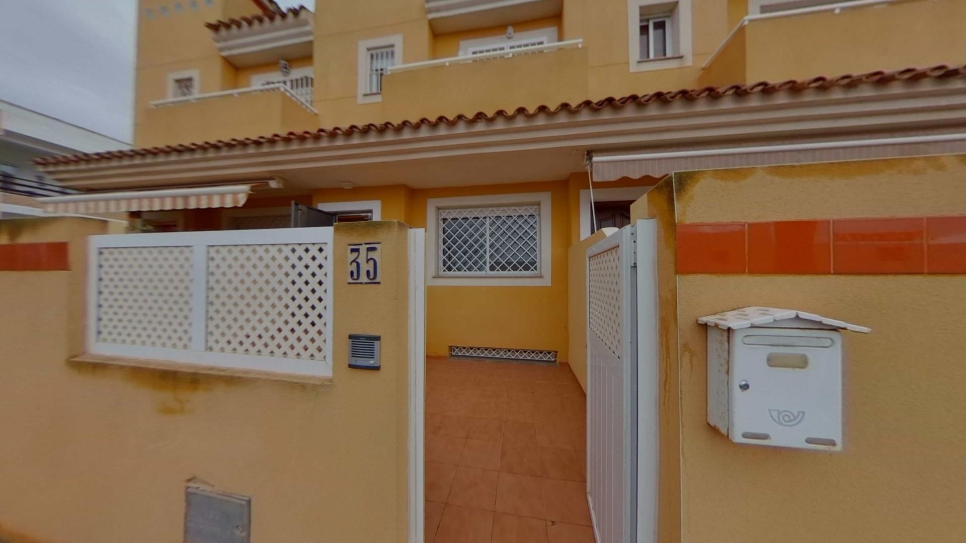 Vista exterior de Casa o chalet en venta en Cartagena con Terraza y Balcón