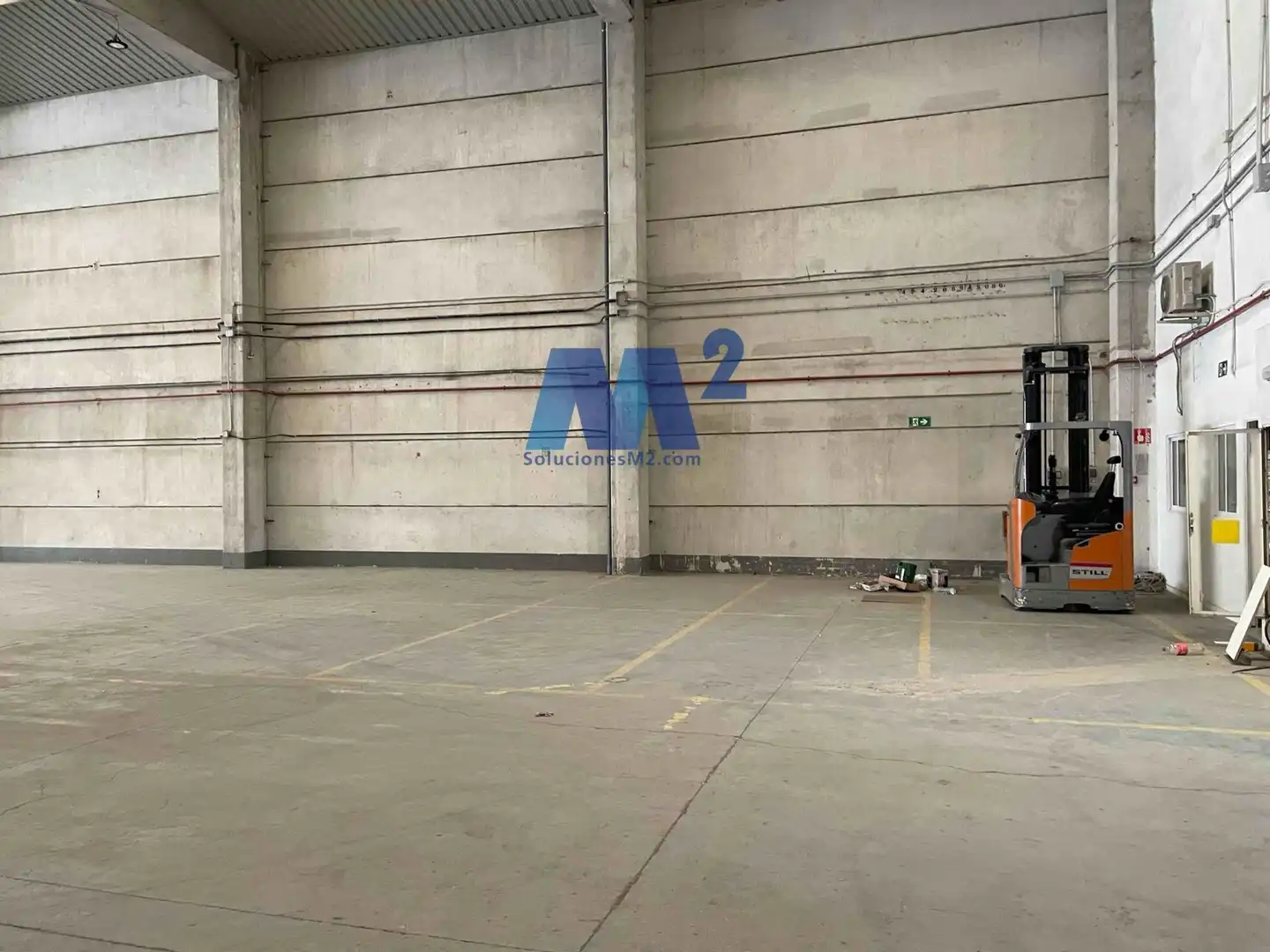 Parking of Industrial buildings for rent in Madrid