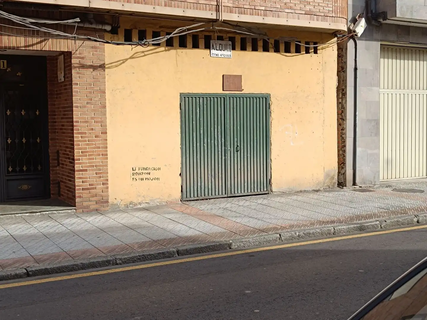Commercial properties for sale in Lena