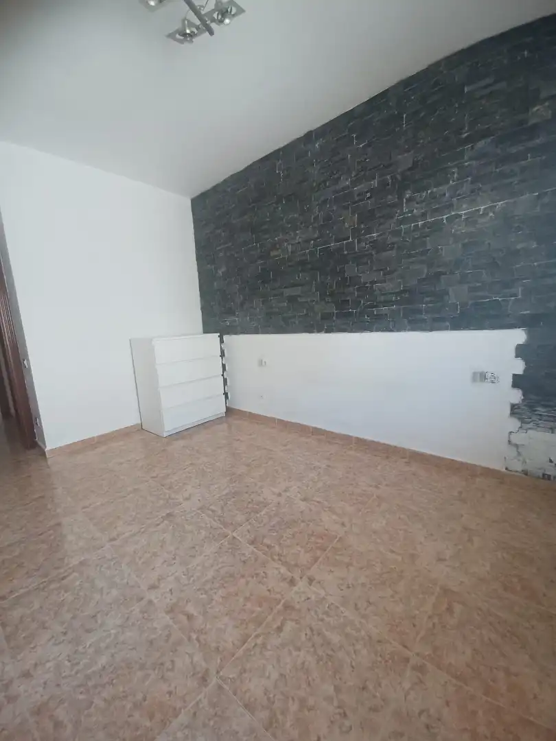 Habitación de Ático en venta en Sant Andreu de la Barca con Calefacción, Terraza y Trastero