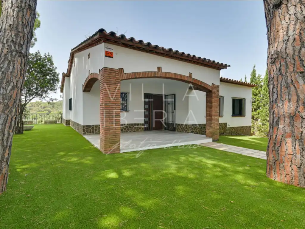 Garden of Houses for sale in Castell d'Aro, Platja d'Aro i s'Agaró  with Swimming Pool
