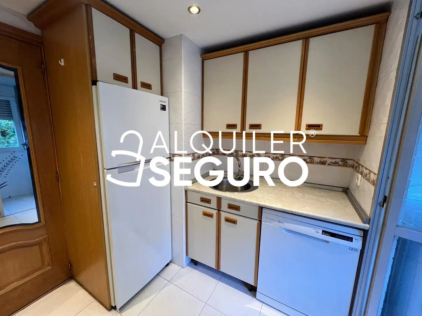Cocina de Piso de alquiler en Madrid con Calefacción y Amueblado