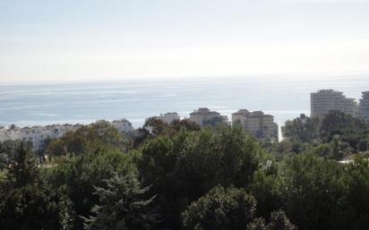 Vista exterior de Apartament en venda en Benalmádena amb Aire condicionat i Terrassa