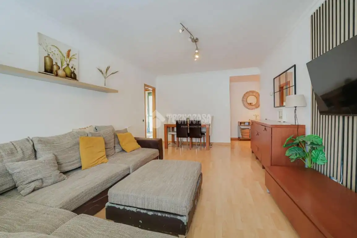 Living room of Flat for sale in Badalona  with Air Conditioner, Heating and Parquet flooring