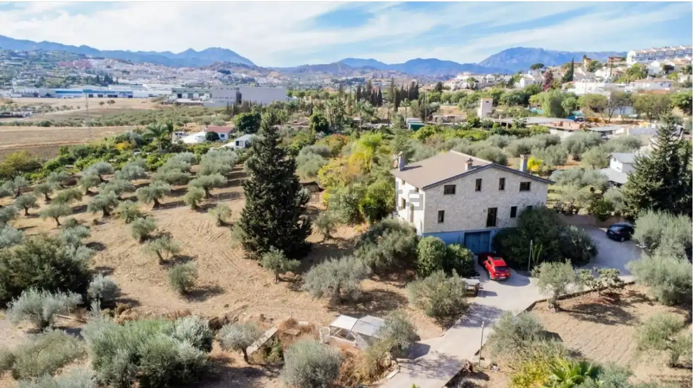 Vista exterior de Casa o chalet en venta en Coín con Aire acondicionado, Calefacción y Jardín privado