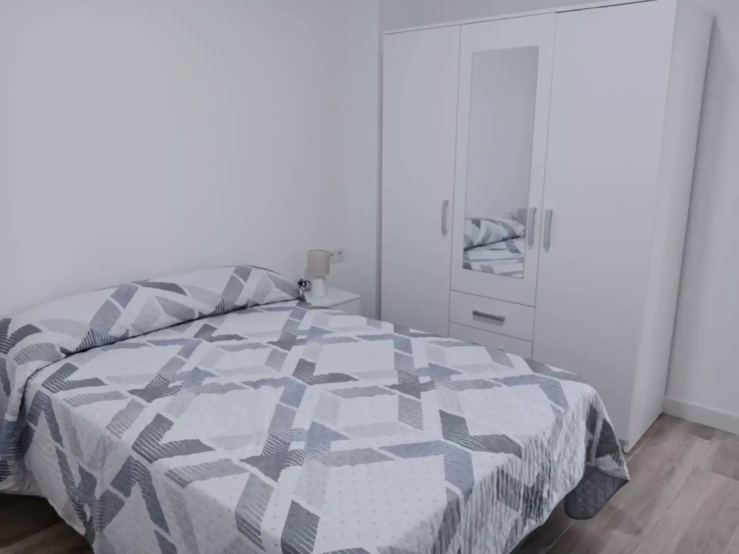 Schlafzimmer von Wohnung zur Miete in Cartagena