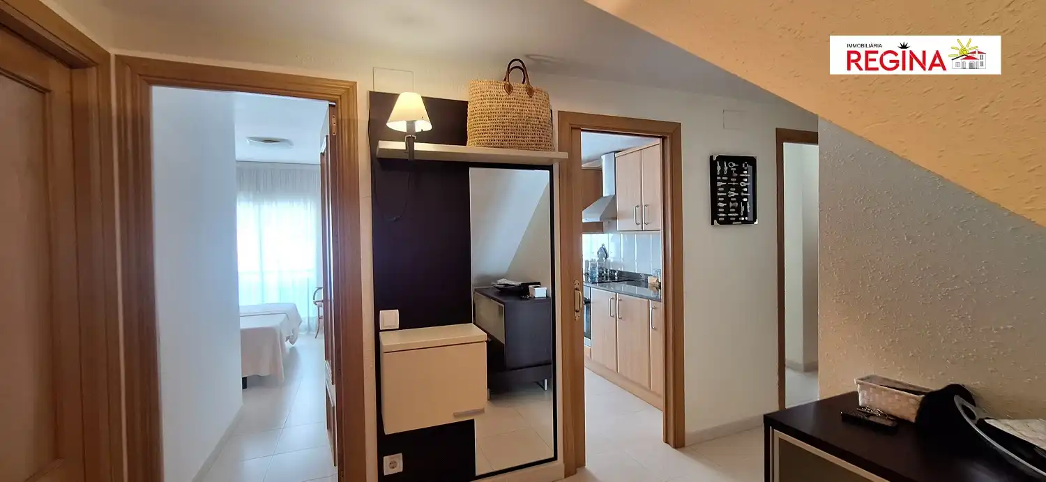 Dachboden zum Verkauf in L'Escala mit Heizung, Terrasse und Möbliert