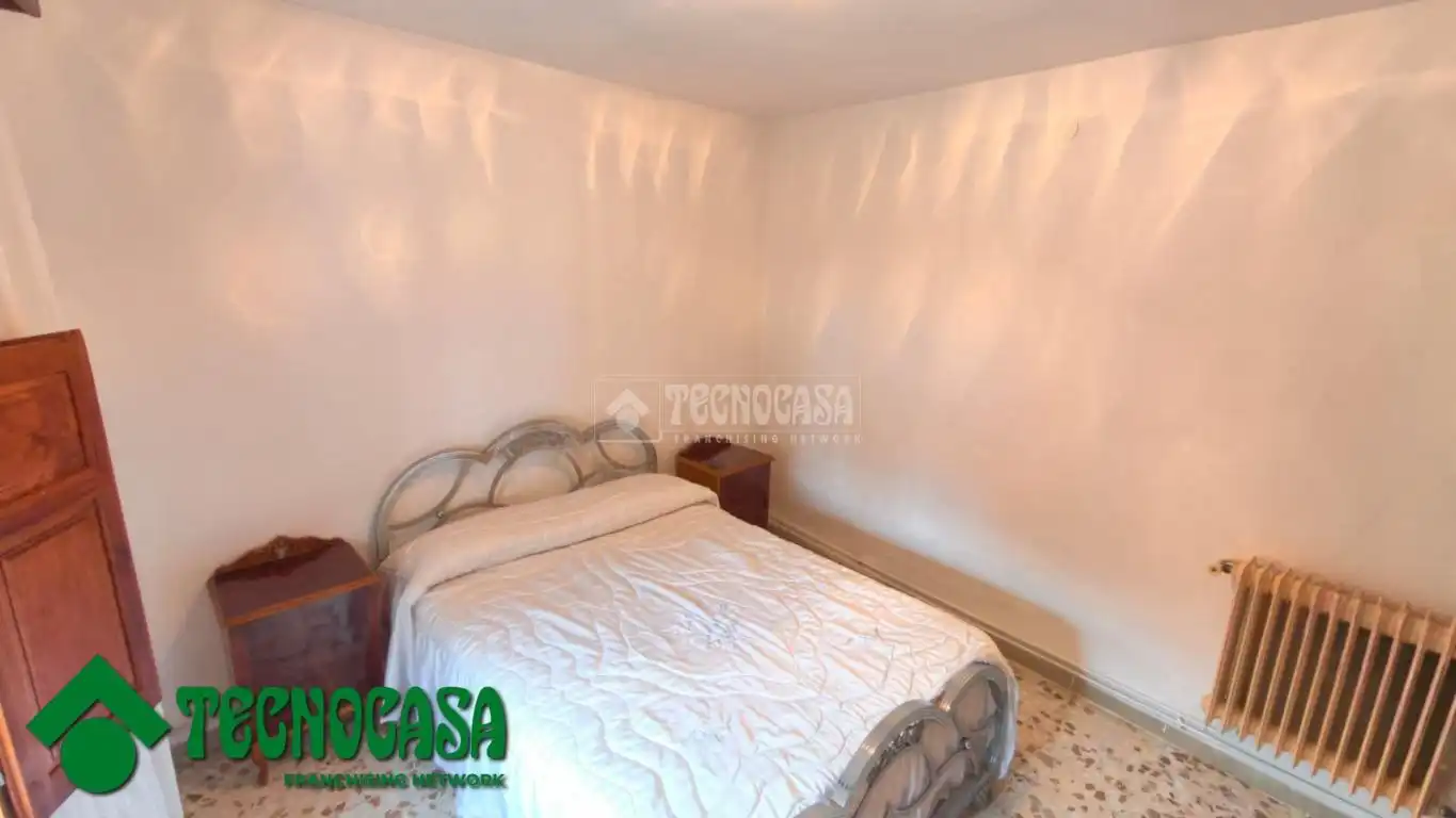 Schlafzimmer von Einfamilien-Reihenhaus zum Verkauf in La Puebla de Montalbán mit Heizung, Privatgarten und Terrasse
