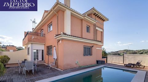 Foto 2 de Casa adosada en venta en Camino del Lorador, Huétor Vega, Granada
