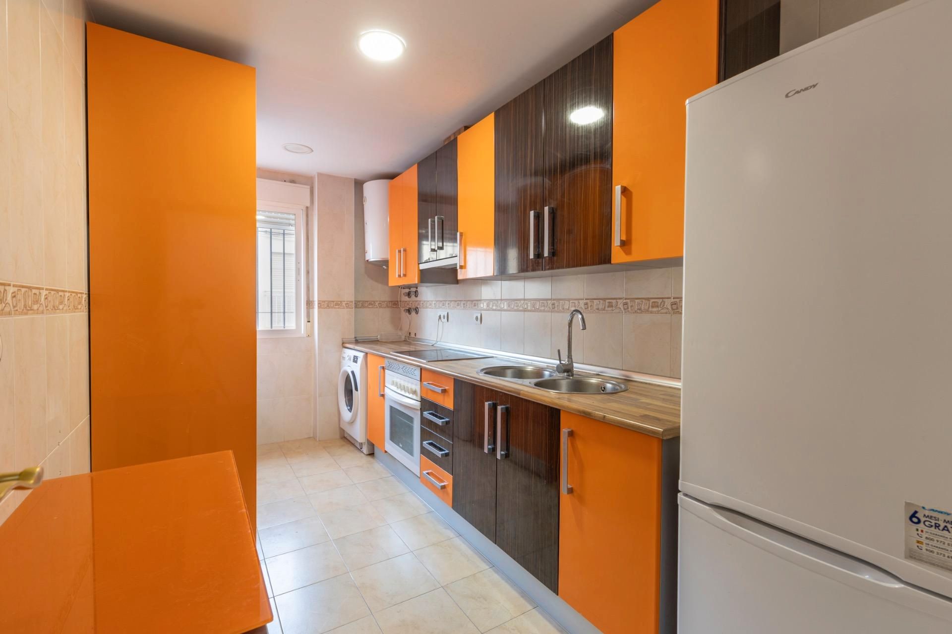 Cuina de Pis en venda en La Zubia amb Moblat