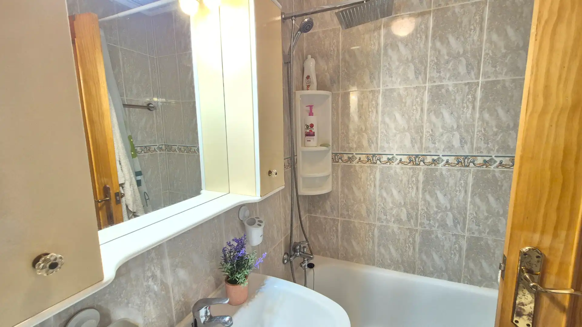 Bathroom of Flat for sale in Elche / Elx  with Terrace