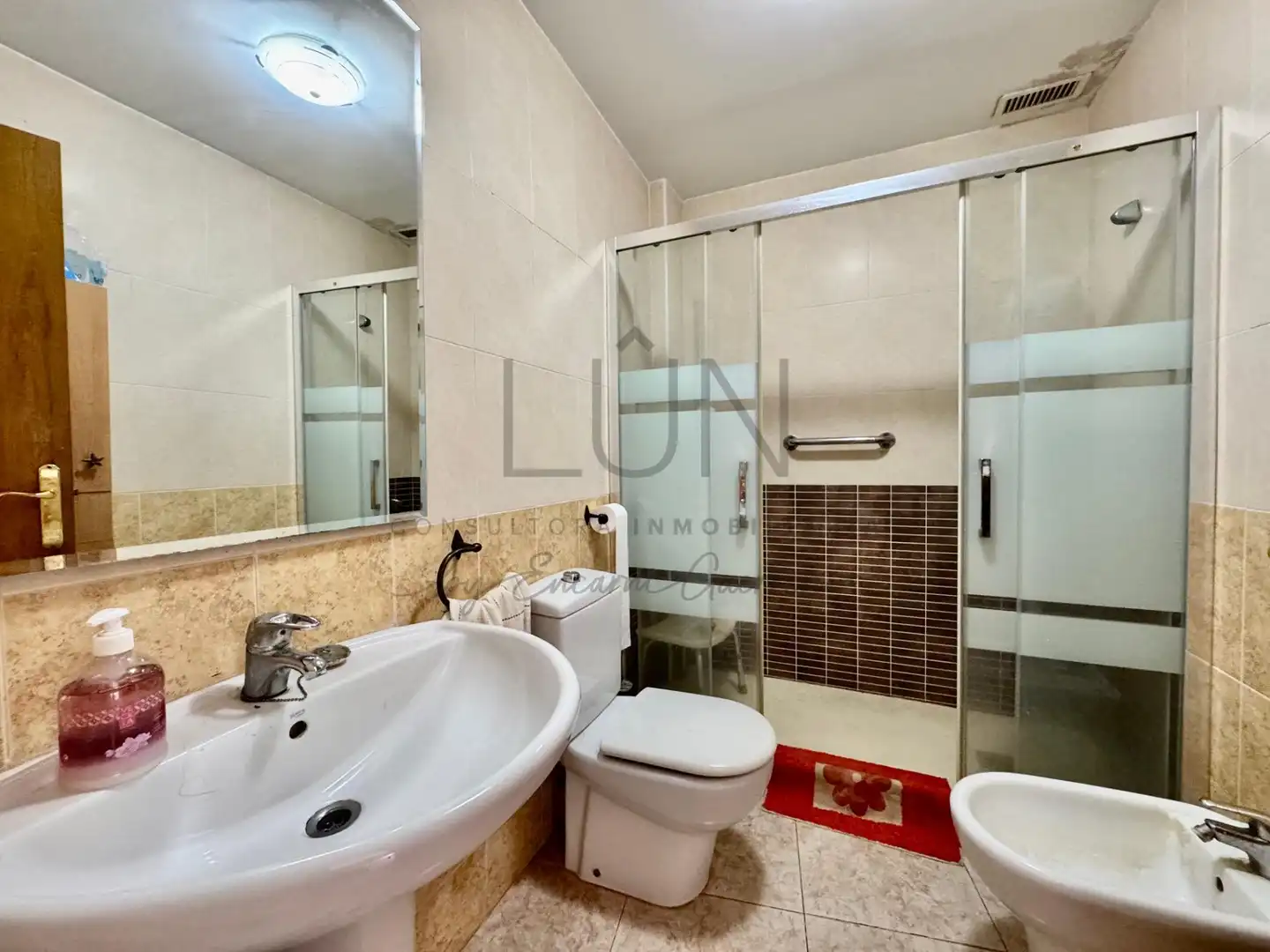 Baño de Casa adosada en venta en Molina de Segura con Calefacción, Terraza y Trastero