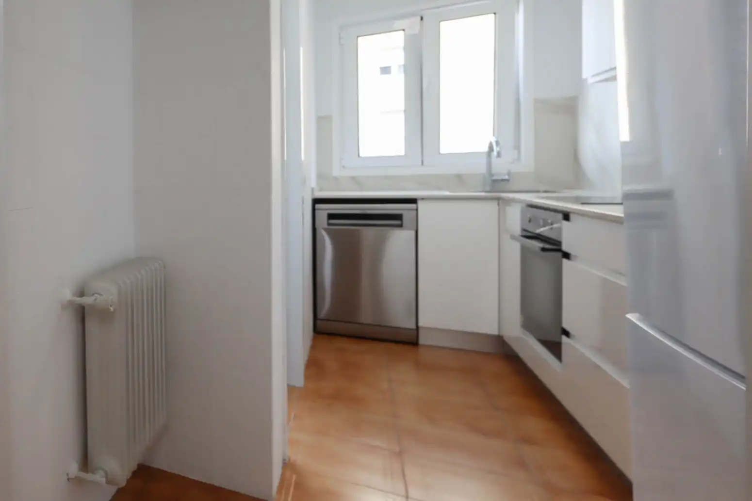 Küche von Wohnung zur Miete in Oviedo  mit Heizung und Parkett