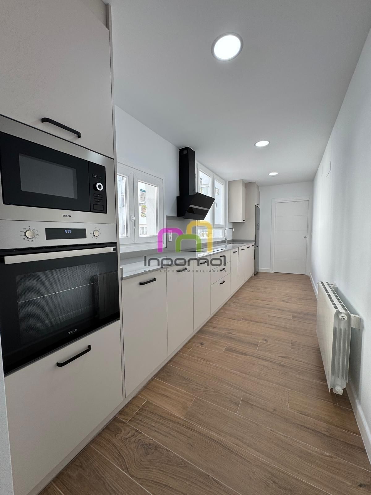 Kitchen of Flat for sale in Badajoz Capital  with Heating and Terrace