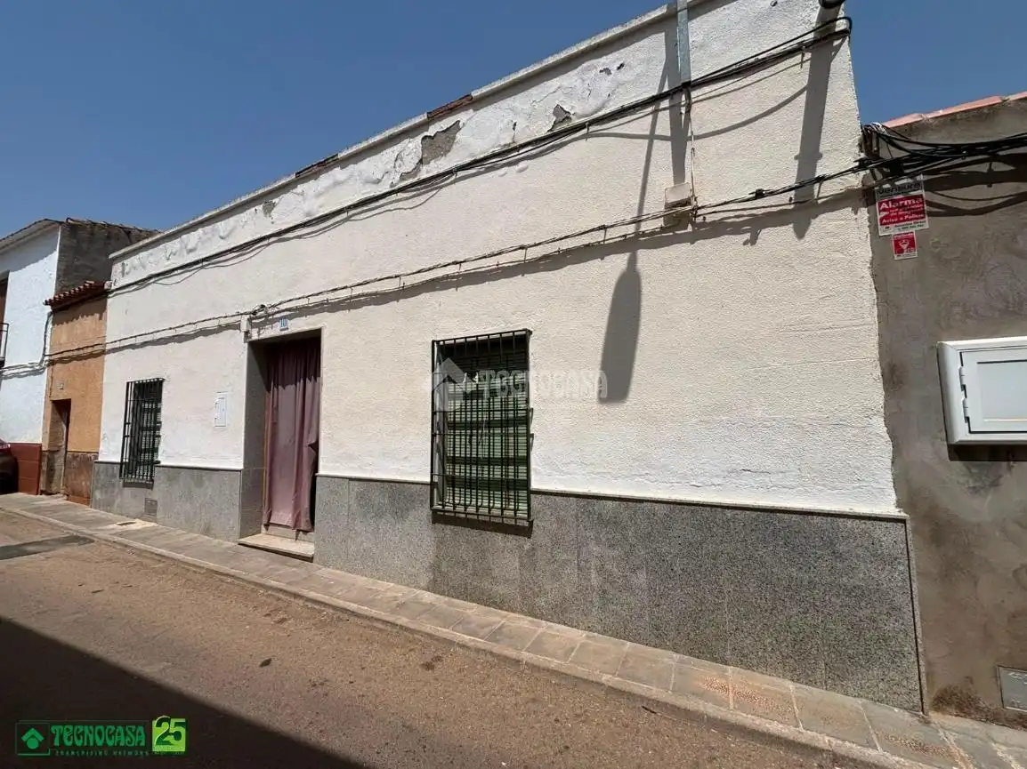 Habitatge en venda a Valenzuela de Calatrava
