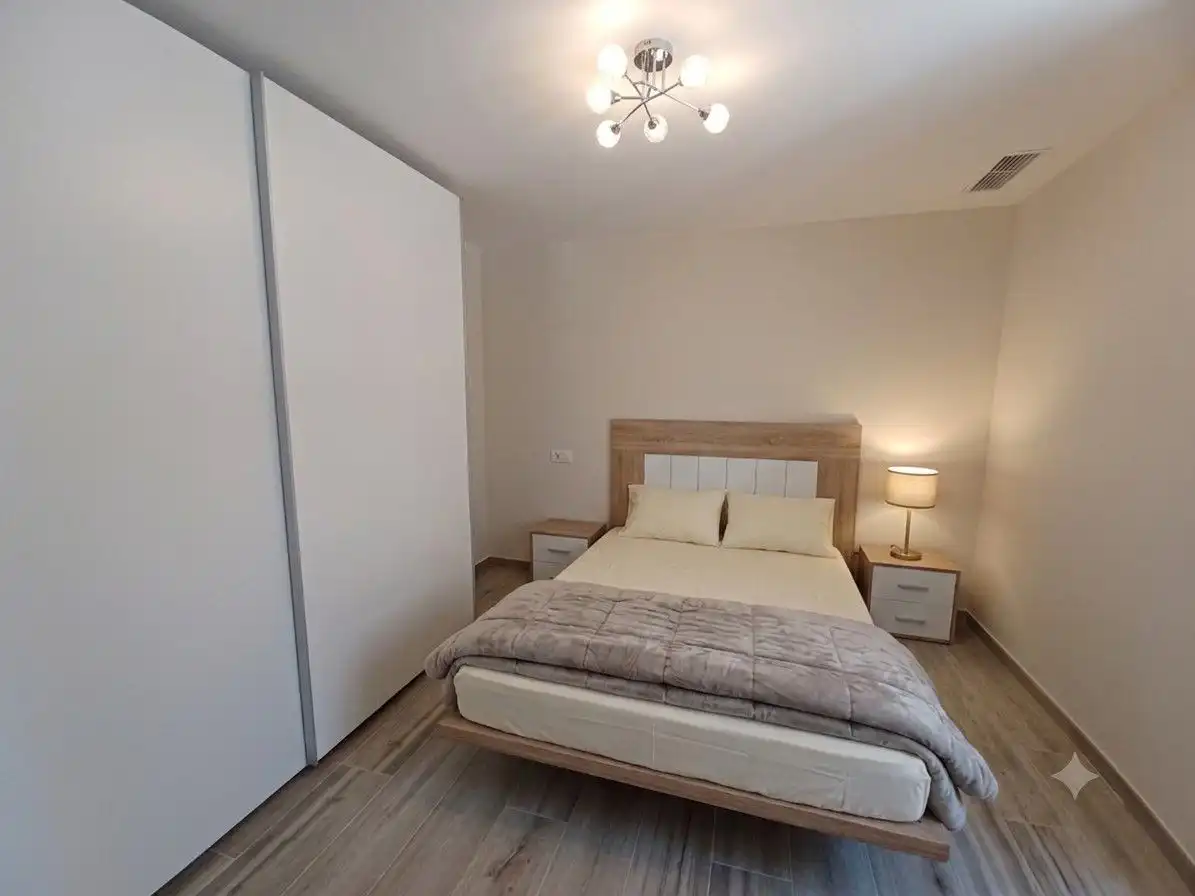 Habitación de Casa o chalet en venta en La Roda con Calefacción y Trastero