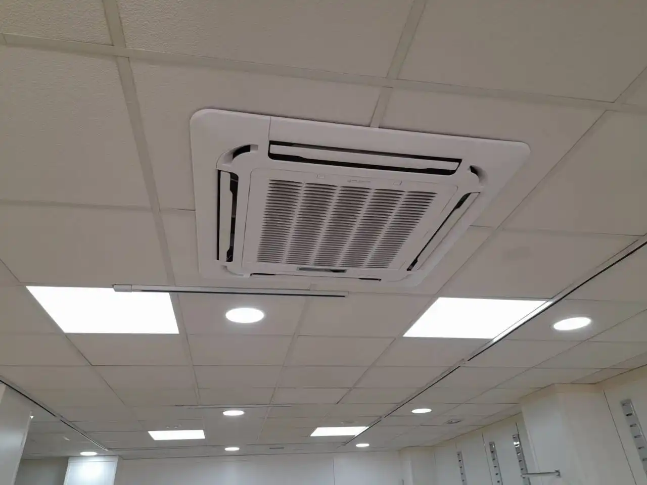 Local comercial en venda a Avenida C/ 9 D´OCTUBRE, imagen 8