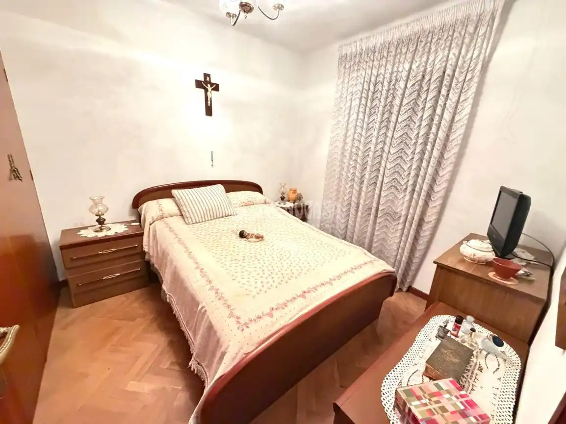 Habitación de Piso en venta en Madrid con Calefacción y Parquet