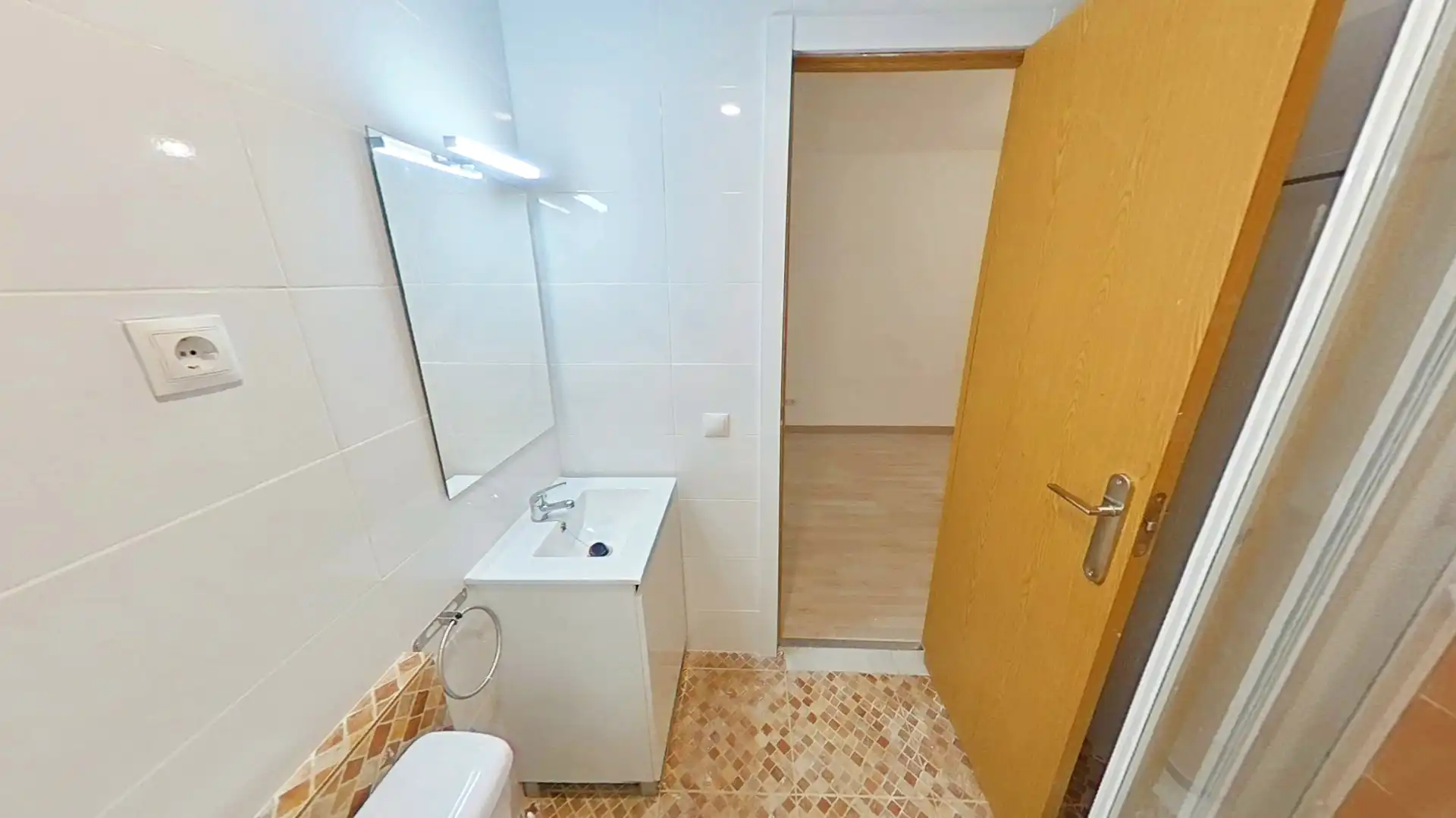 Flat for rent in Llefià