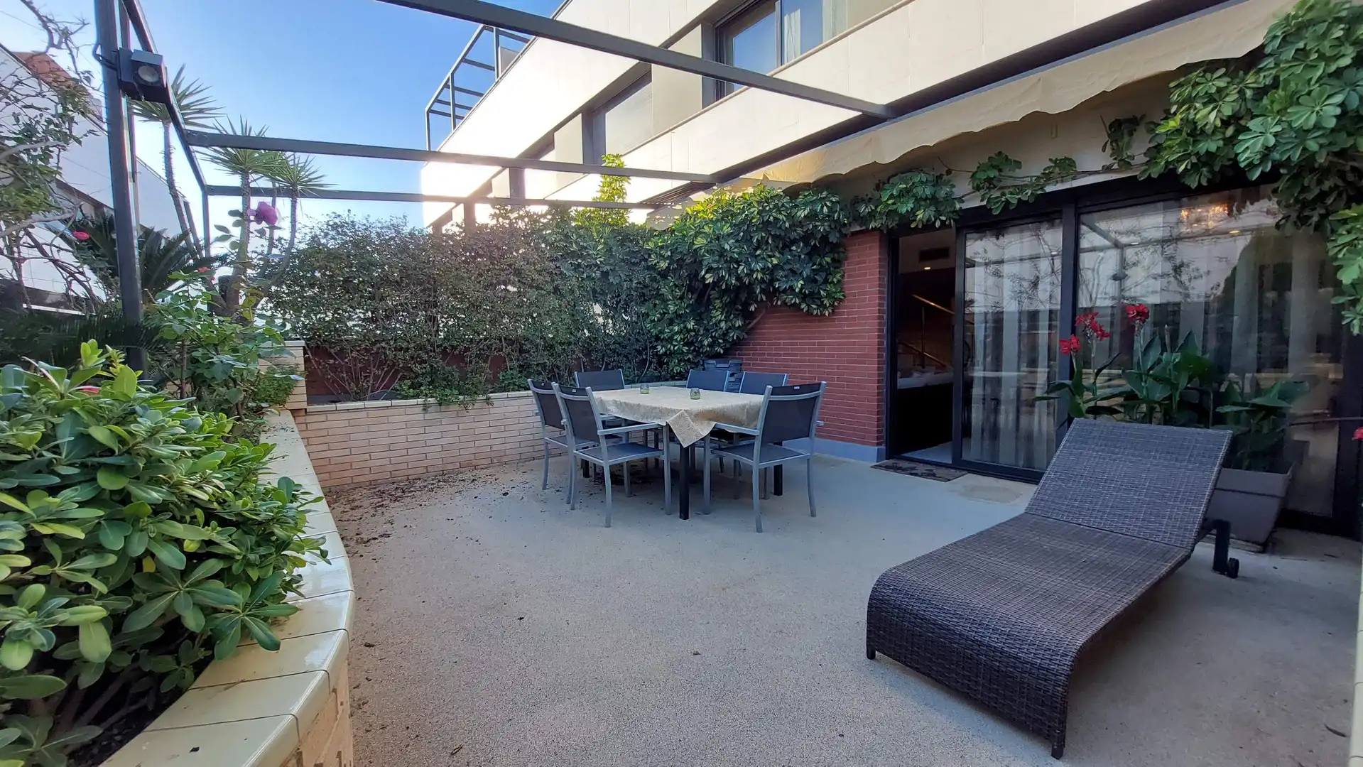 Terraza de Casa adosada en venta en Salou con Aire acondicionado, Calefacción y Jardín privado