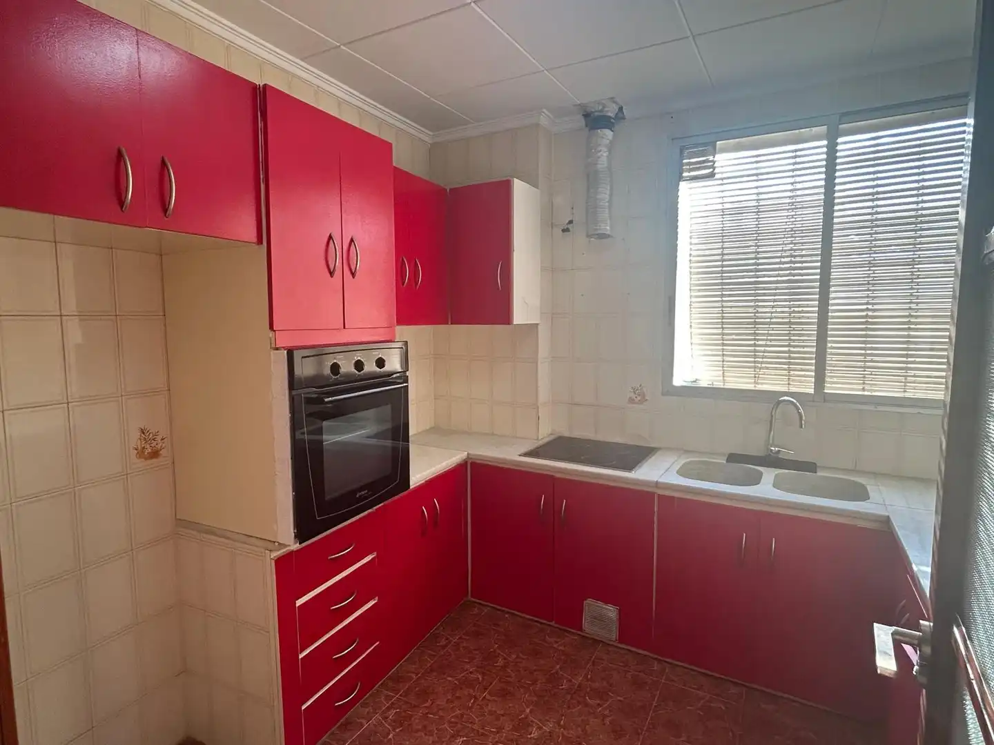 Cocina de Piso en venta en Sueca con Terraza, Trastero y Horno