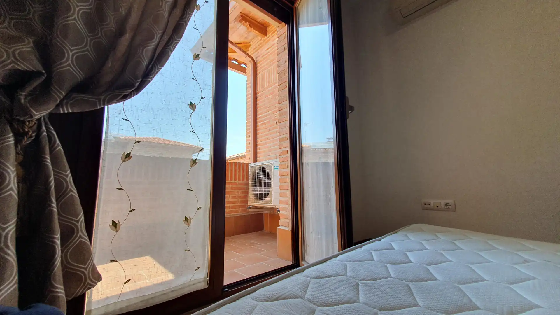 Terrassa de Casa adosada en venda en Olías del Rey amb Aire condicionat, Calefacció i Jardí privat