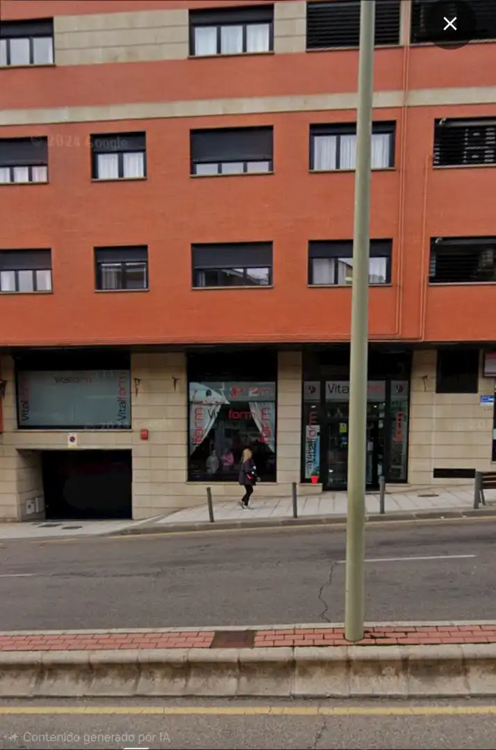 Local de lloguer en Toledo amb Aire condicionat, Calefacció i Parquet