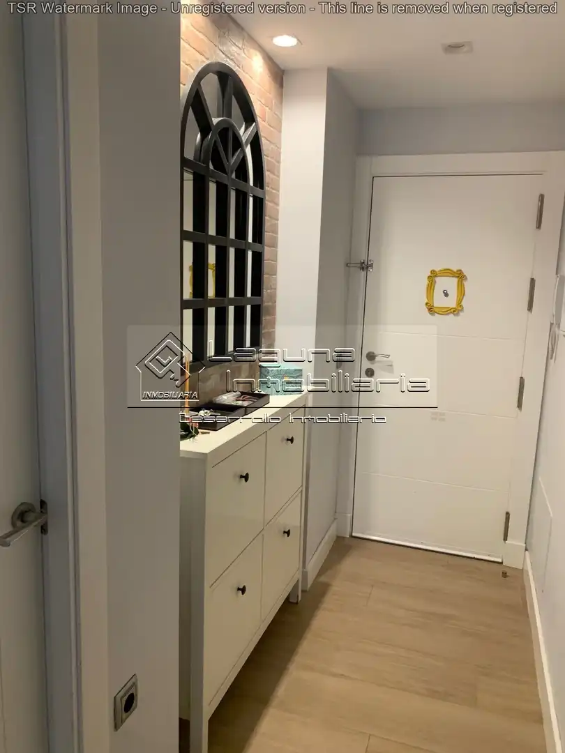 Wohnung zum Verkauf in Cádiz mit Klimaanlage, Terrasse und Abstellraum
