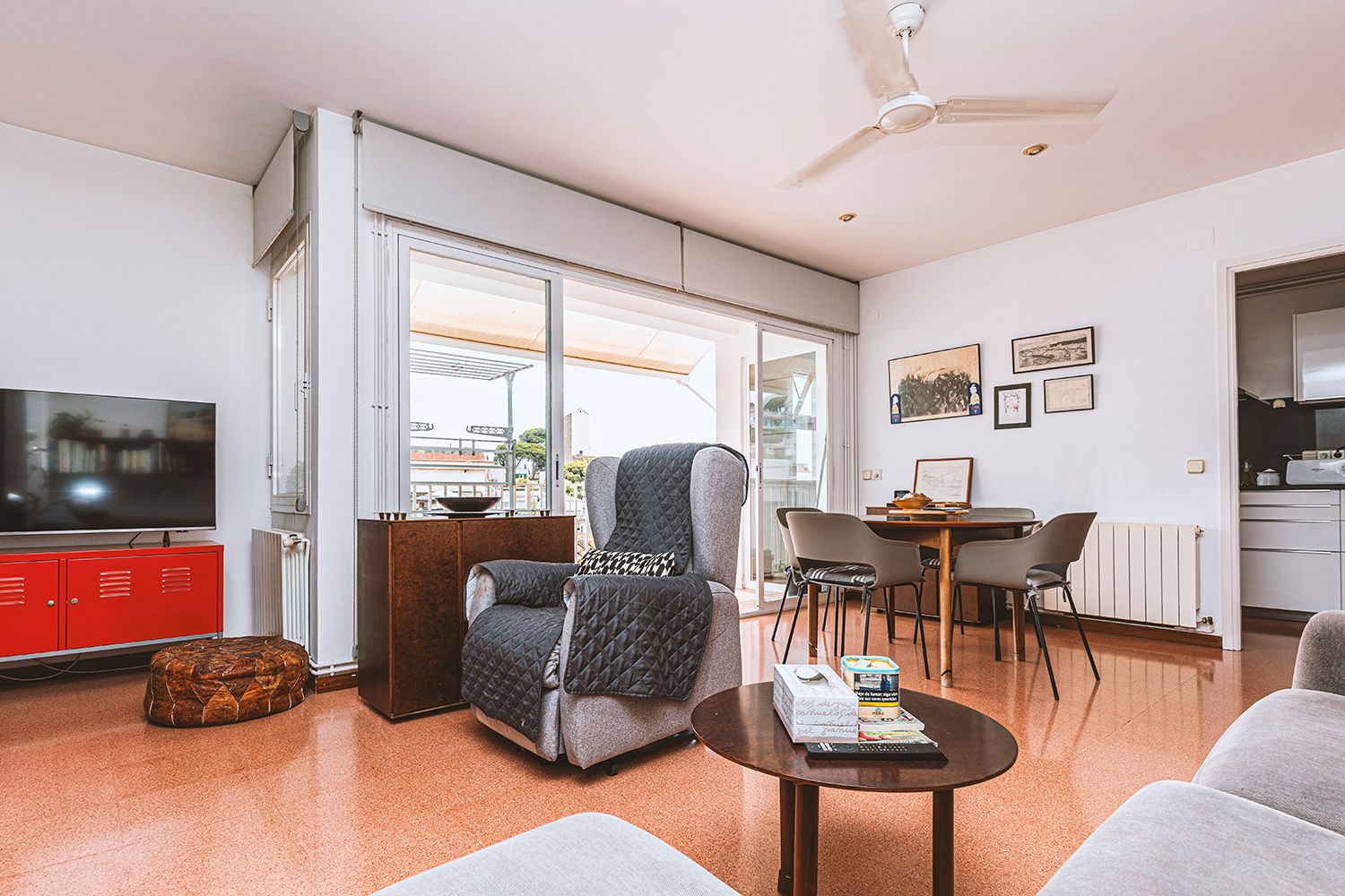 Living room of Duplex for sale in Sant Pol de Mar  with Air Conditioner, Heating and Terrace