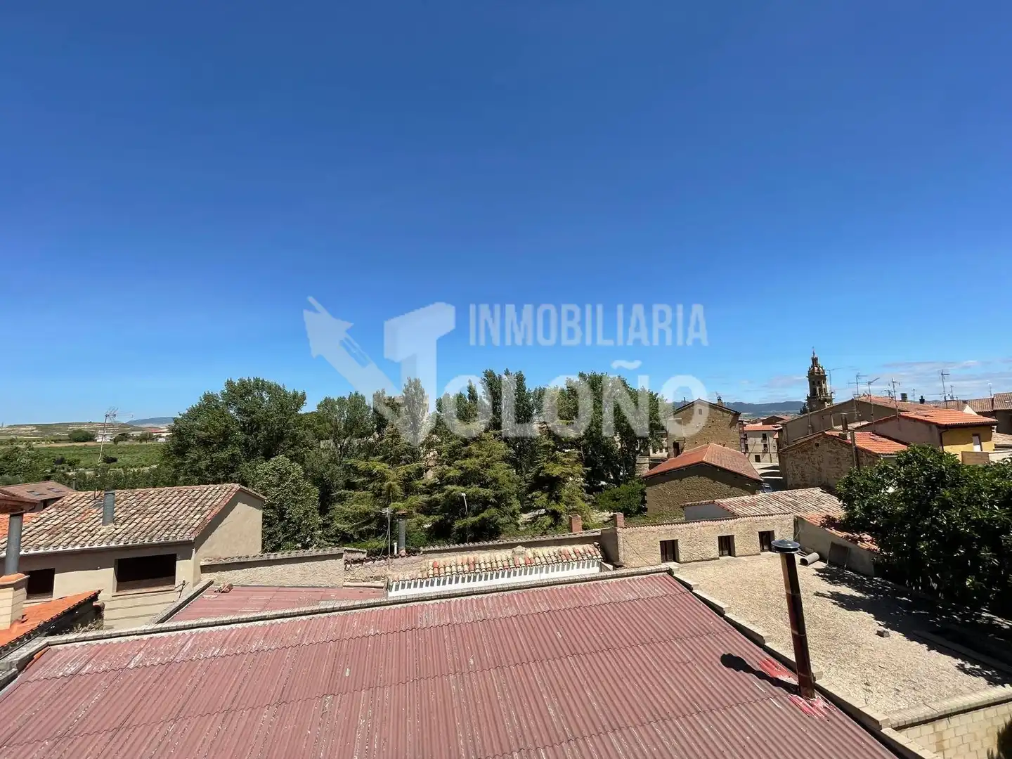 Terrasse von Wohnungen zum Verkauf in Cuzcurrita de Río Tirón mit Heizung, Terrasse und Abstellraum
