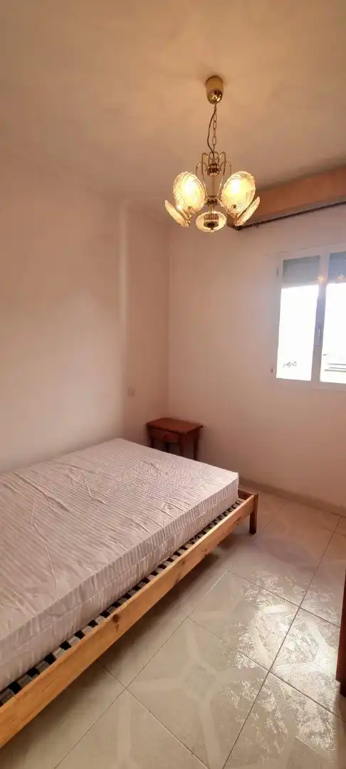 Habitación de Piso de alquiler en Madrid con Calefacción y Amueblado