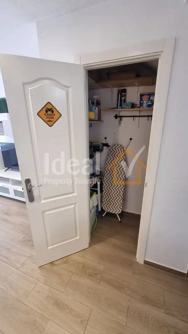 Dormitori de Casa adosada en venda en Adeje amb Jardí privat, Terrassa i Piscina comunitària