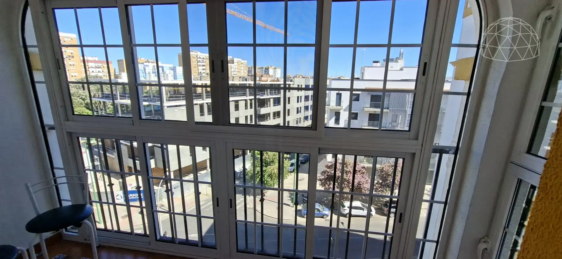 Exterior view of Flat for sale in Sevilla  with Air Conditioner, Private garden and Furnished