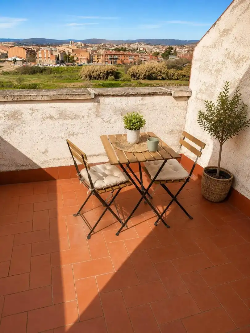 Terraza de Piso en venta en Vilanova del Camí con Terraza, Amueblado y Balcón