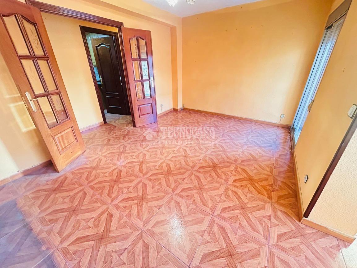 Piso en venta en Aluche, Latina