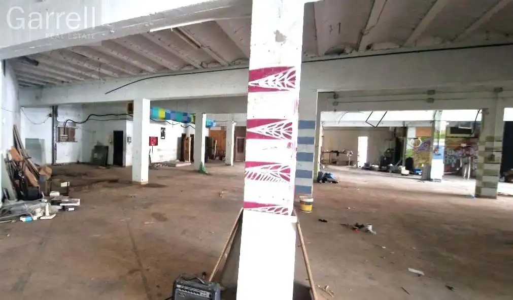 Industrial buildings for sale in CL DE LA GLORIA L'HOSPITALET DE LLOBREGAT (BARC, Santa Eulàlia